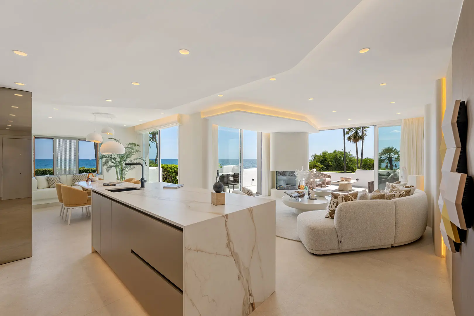 Appartement begane grond te koop in Alcazaba Beach, Estepona Oost