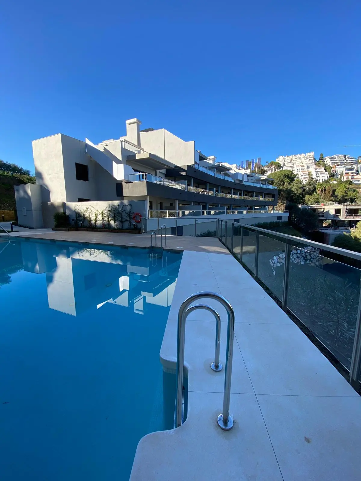 Elegant tre sovrum, lägenhet ligger i en gated community av La Quinta Golf, Benahavis