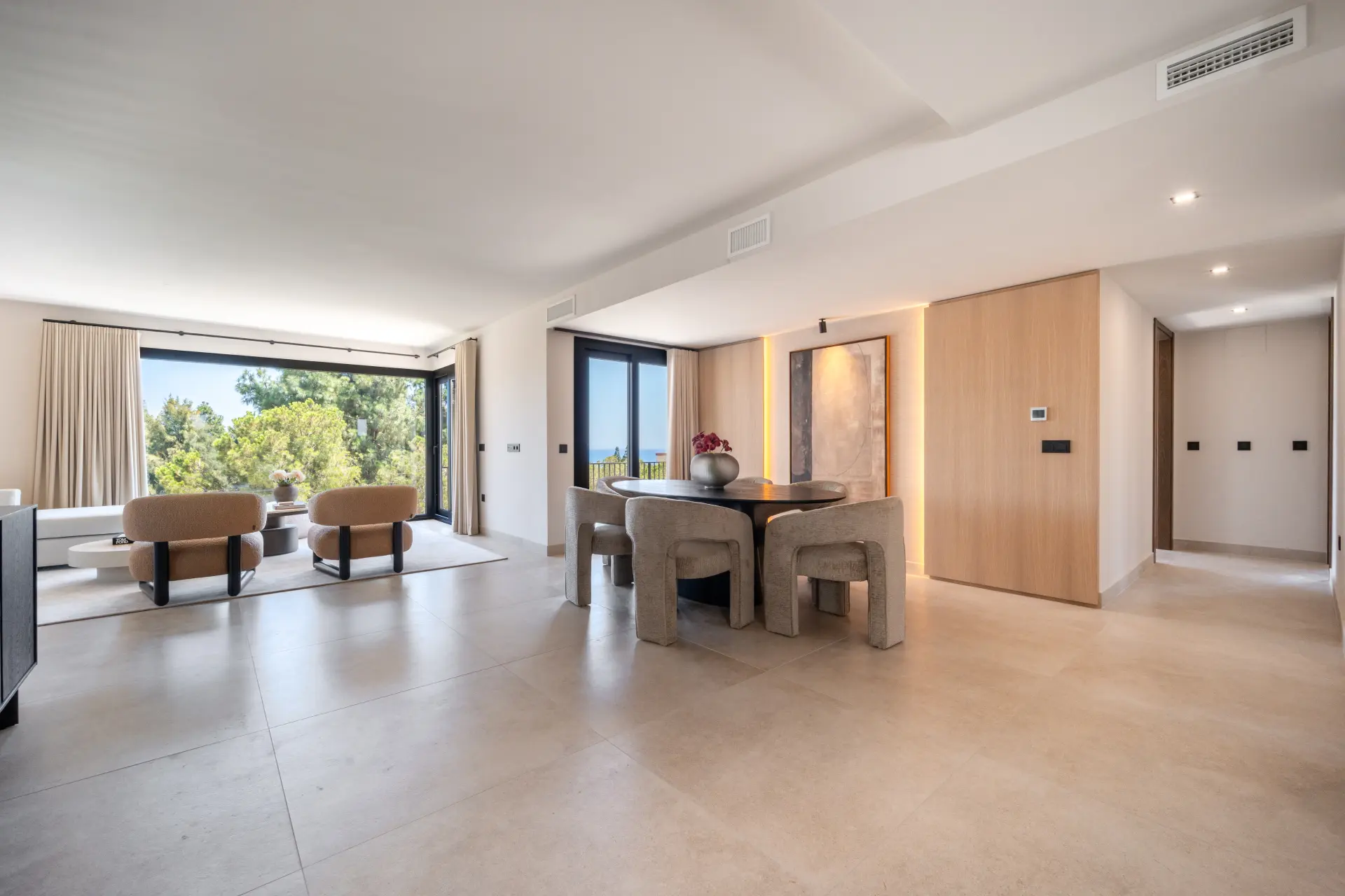 Fully Renovated Luxury Villa ideally located within a short walk to La Cala centre , Beach & Golf