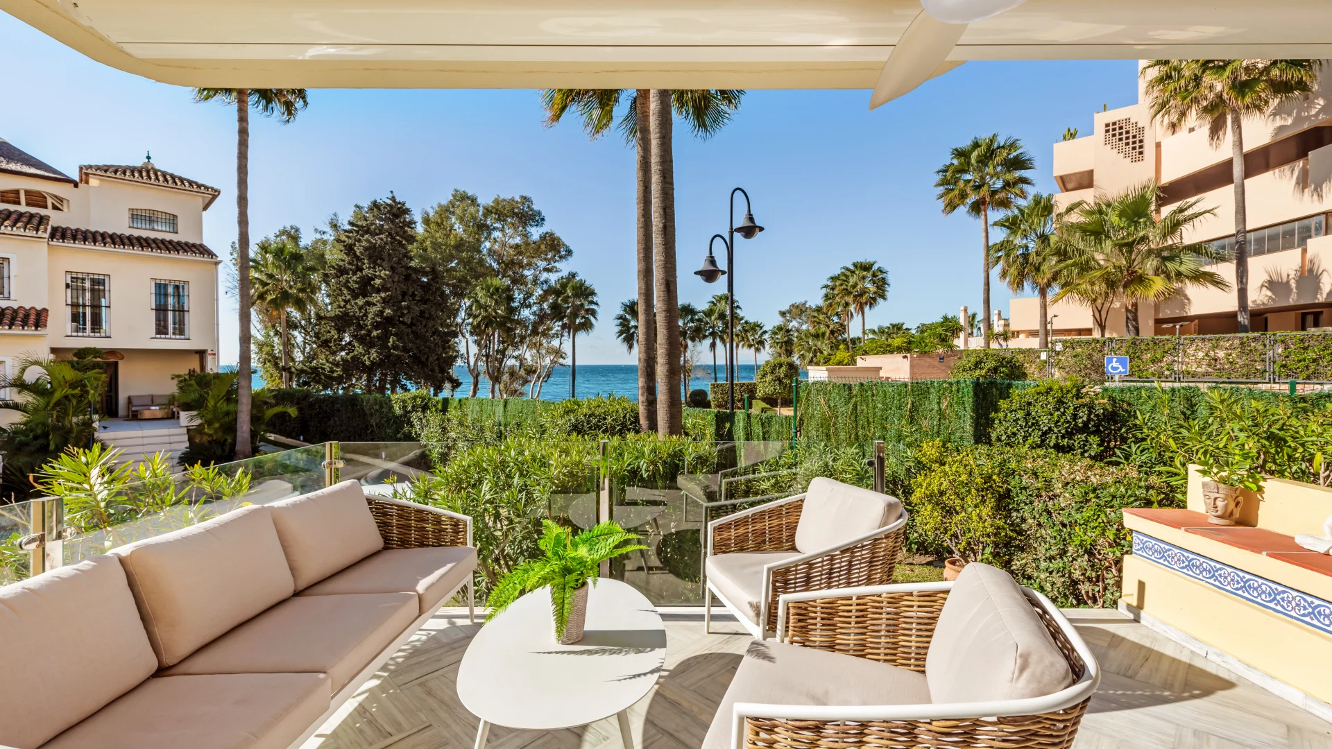 Townhouse Garden Beach