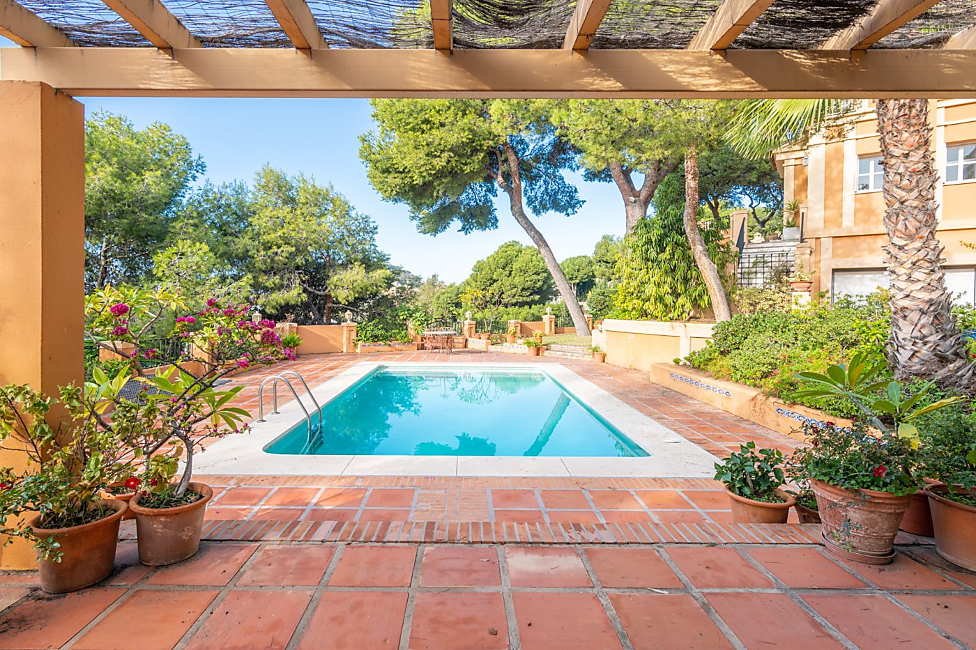 Un refugio de lujo en El Limonar: vistas de ensueño a la Bahía de Málaga