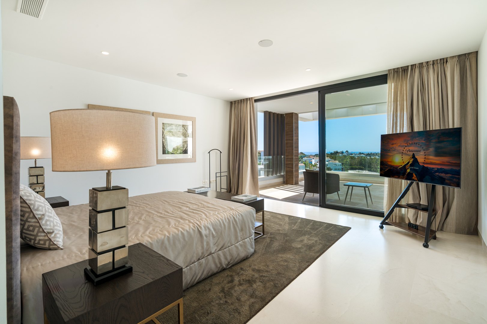 Extraordinaria villa que combina lujo, vistas inmejorables y diseño moderno contemporáneo en Alquería