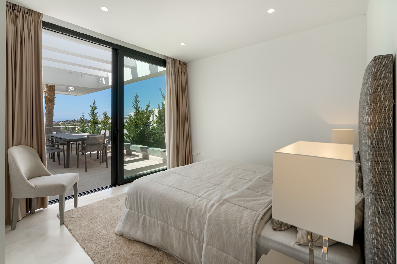 Extraordinaria villa que combina lujo, vistas inmejorables y diseño moderno contemporáneo en Alquería