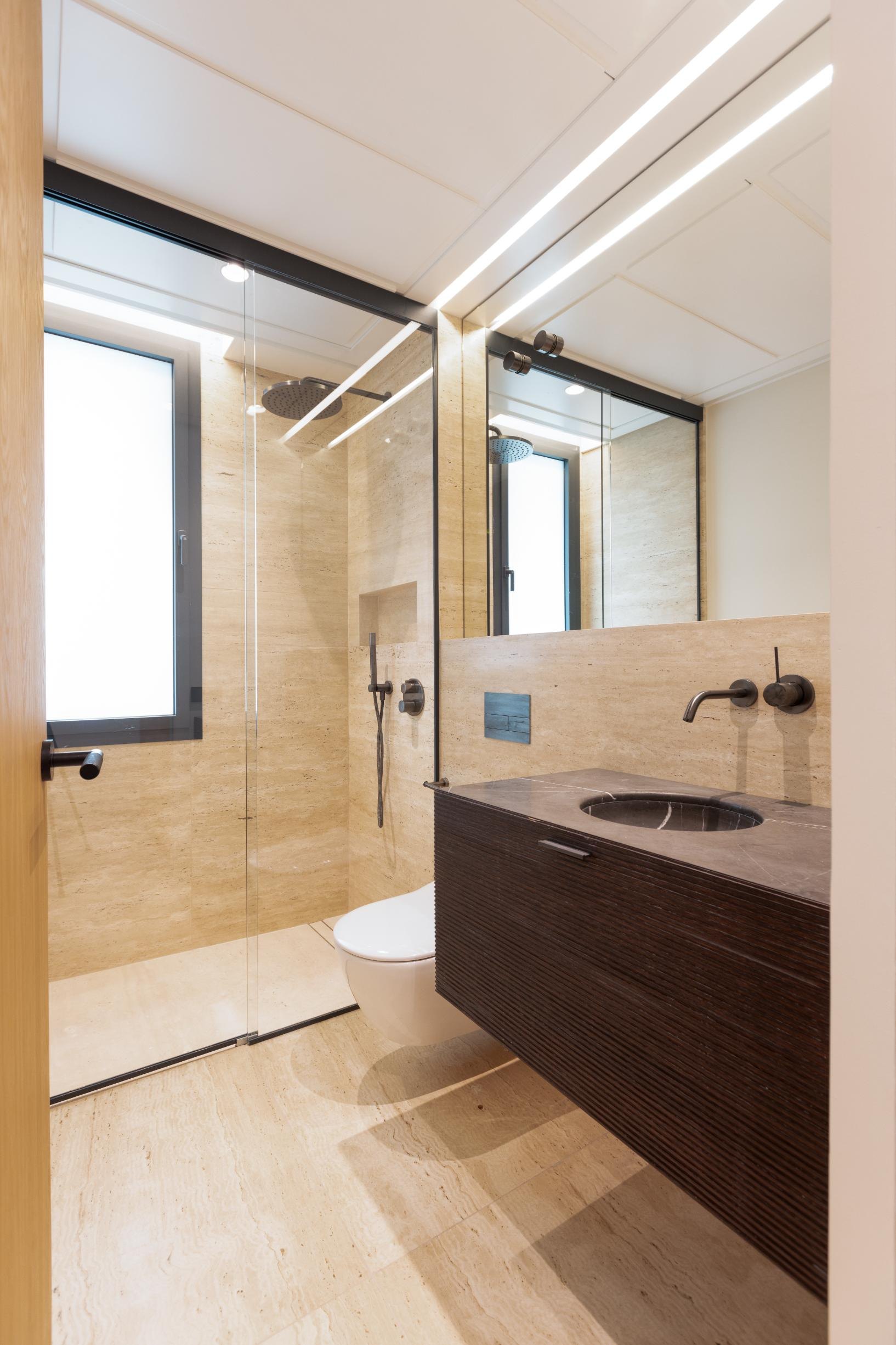 Villa-Apartamento en primera línea de playa, Estepona