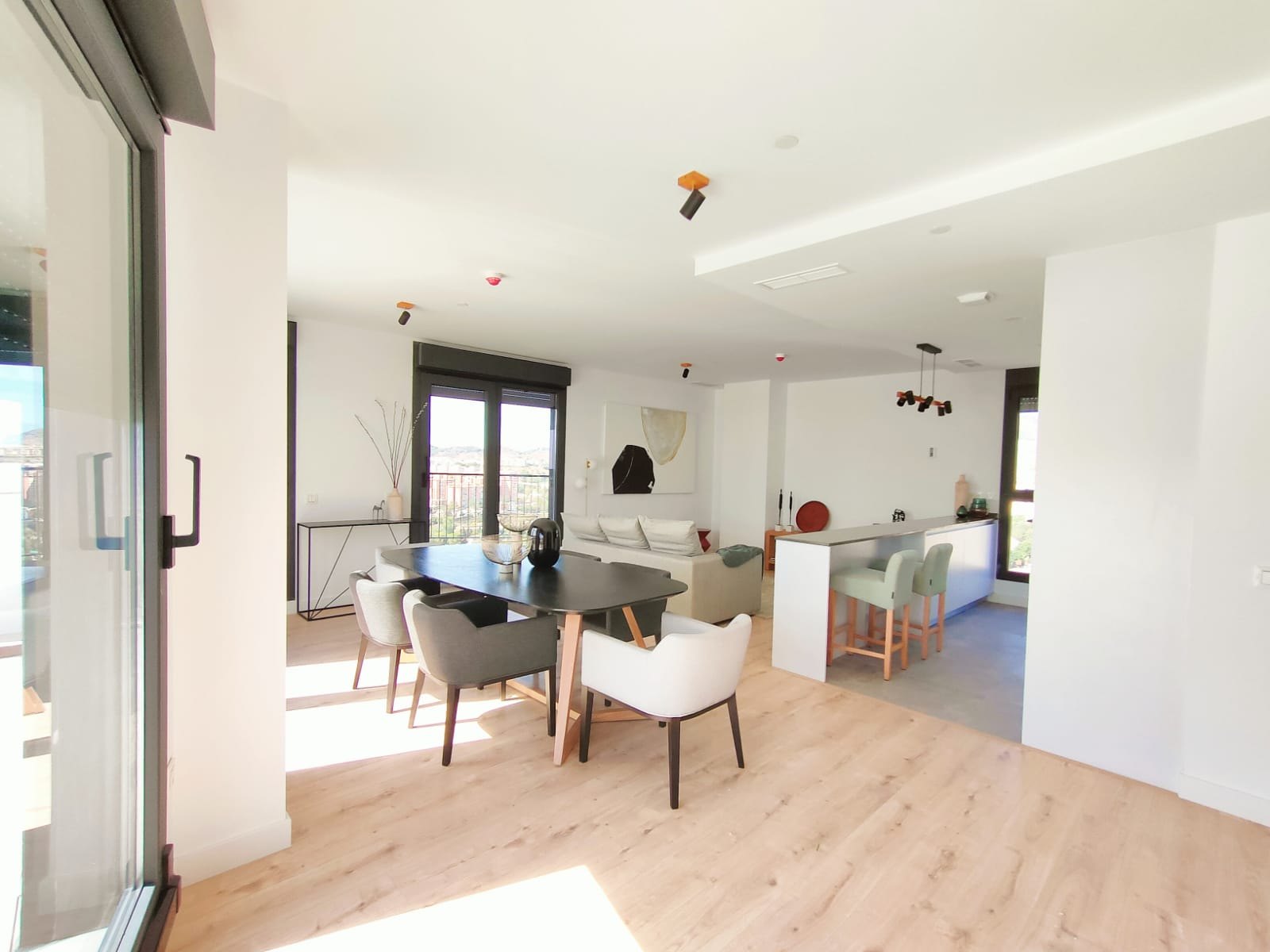 Penthouse in an iconic tower near Málaga city centre