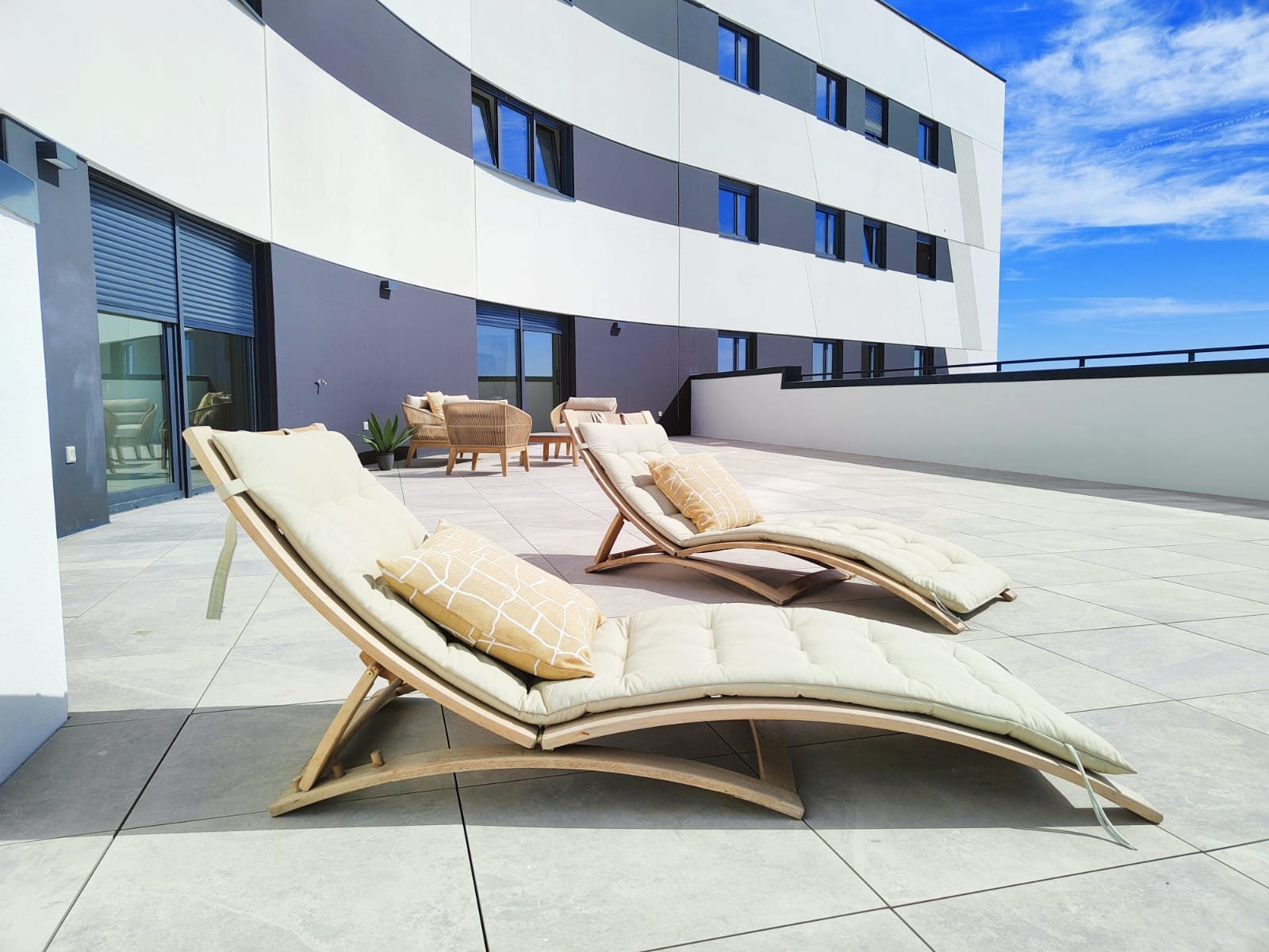 Penthouse in an iconic tower near Málaga city centre