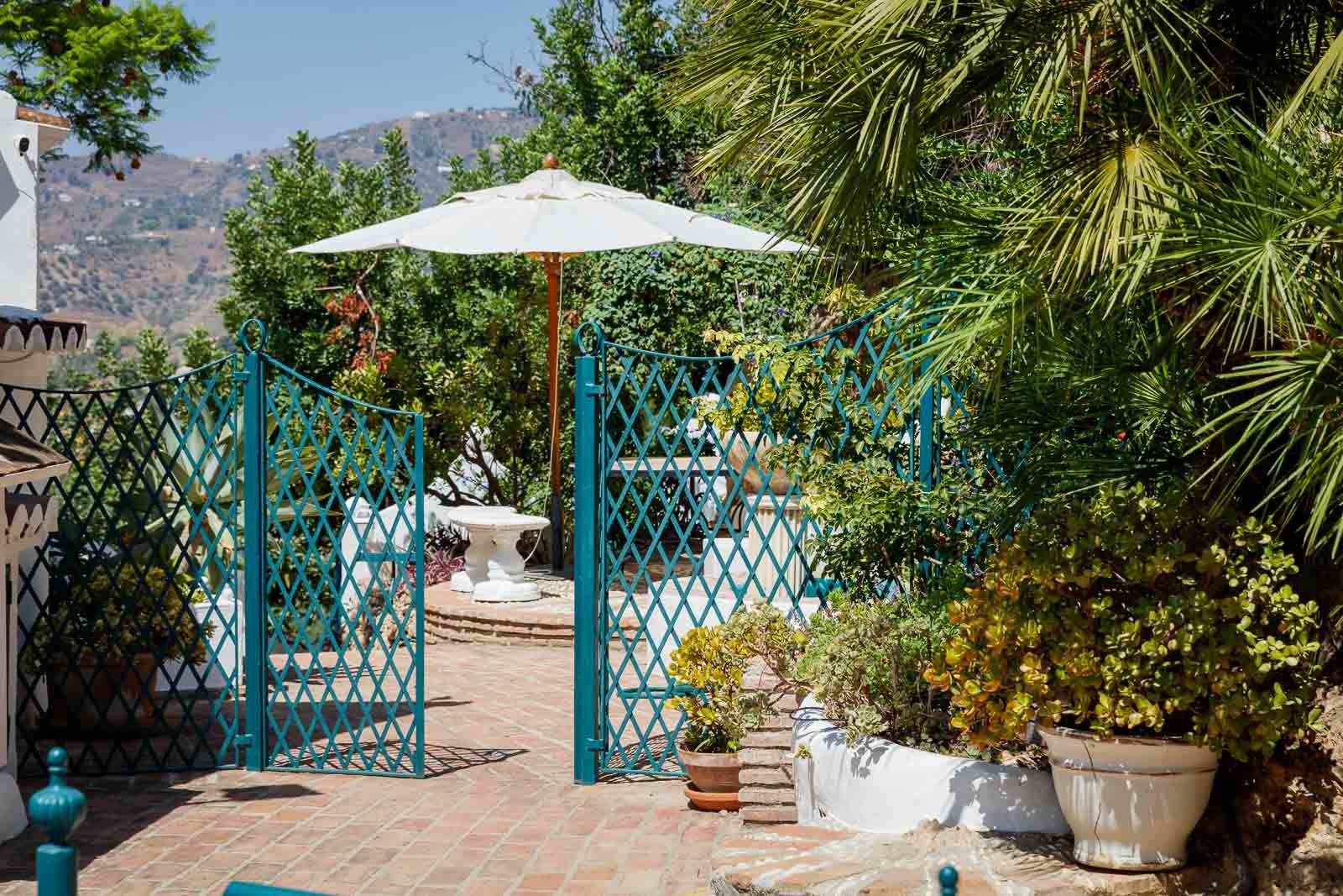 Cortijo andaluz,un refugio encantador en las montañas