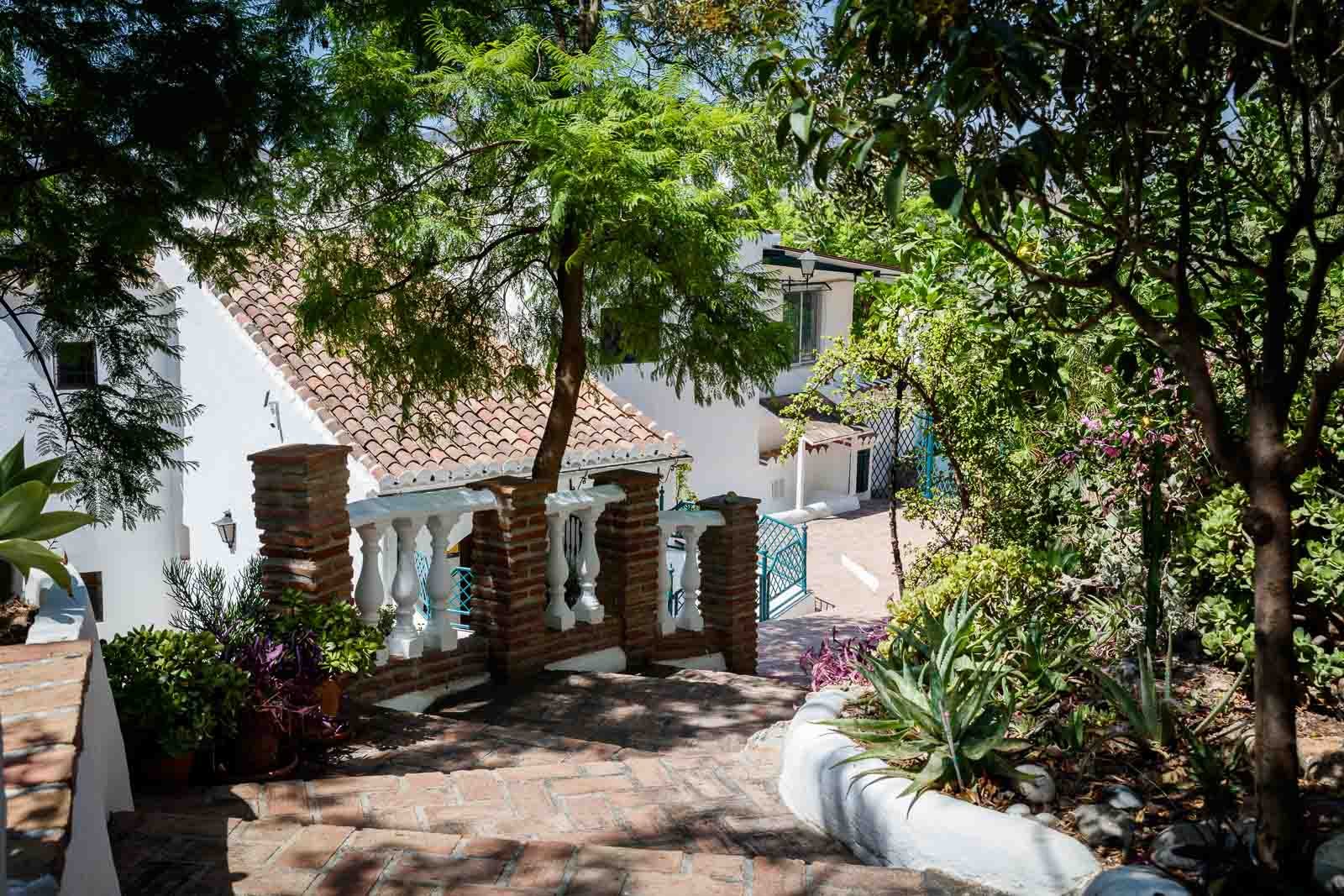 Cortijo andaluz,un refugio encantador en las montañas