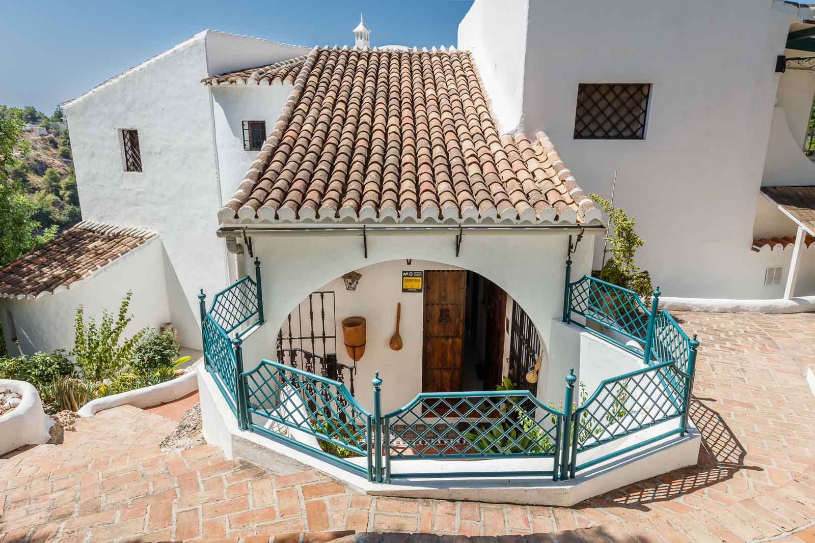 Cortijo andaluz,un refugio encantador en las montañas