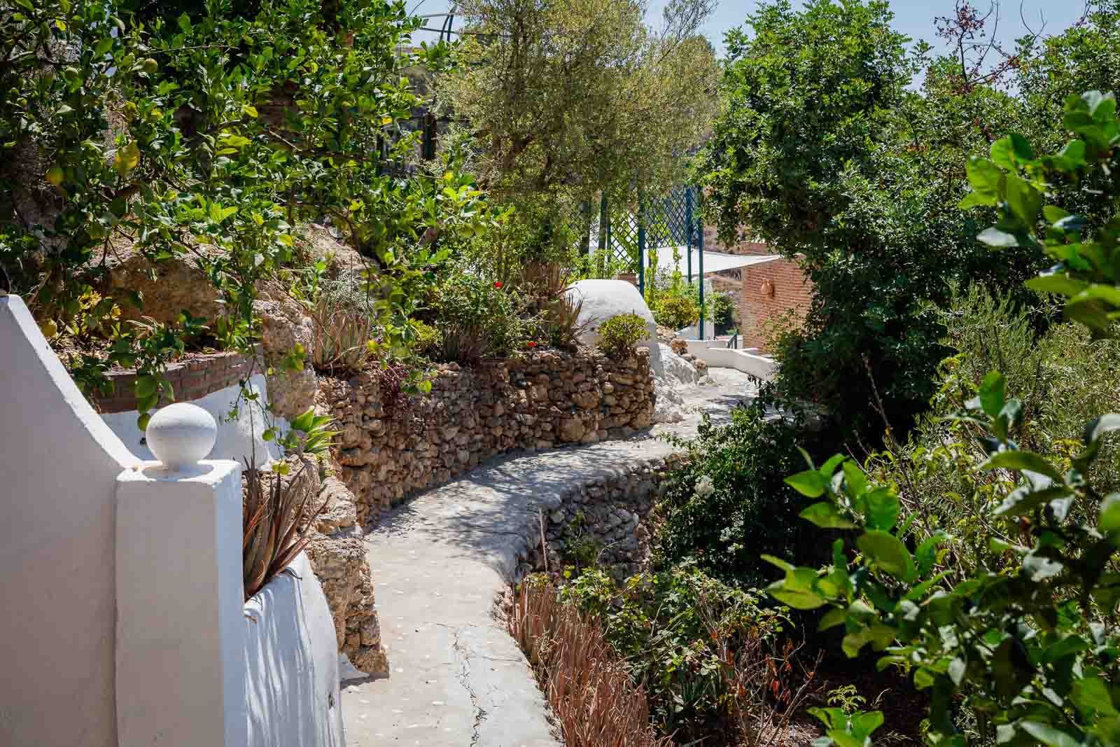 Cortijo andaluz,un refugio encantador en las montañas