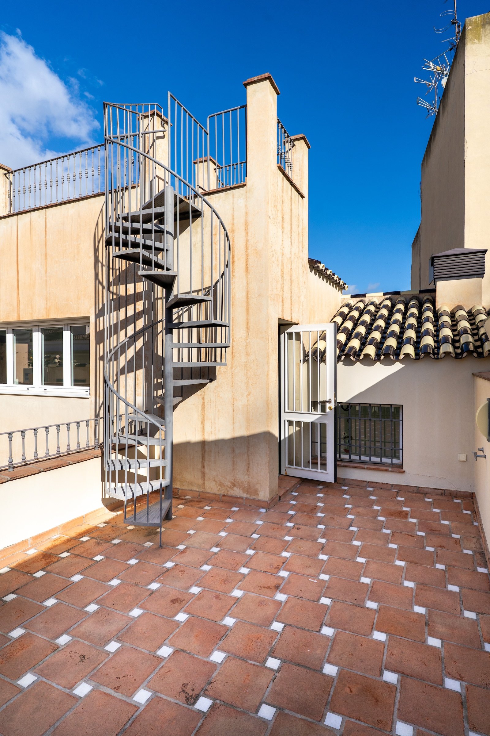 Exclusivo Dúplex Ático en el Corazón del Centro Histórico de Málaga