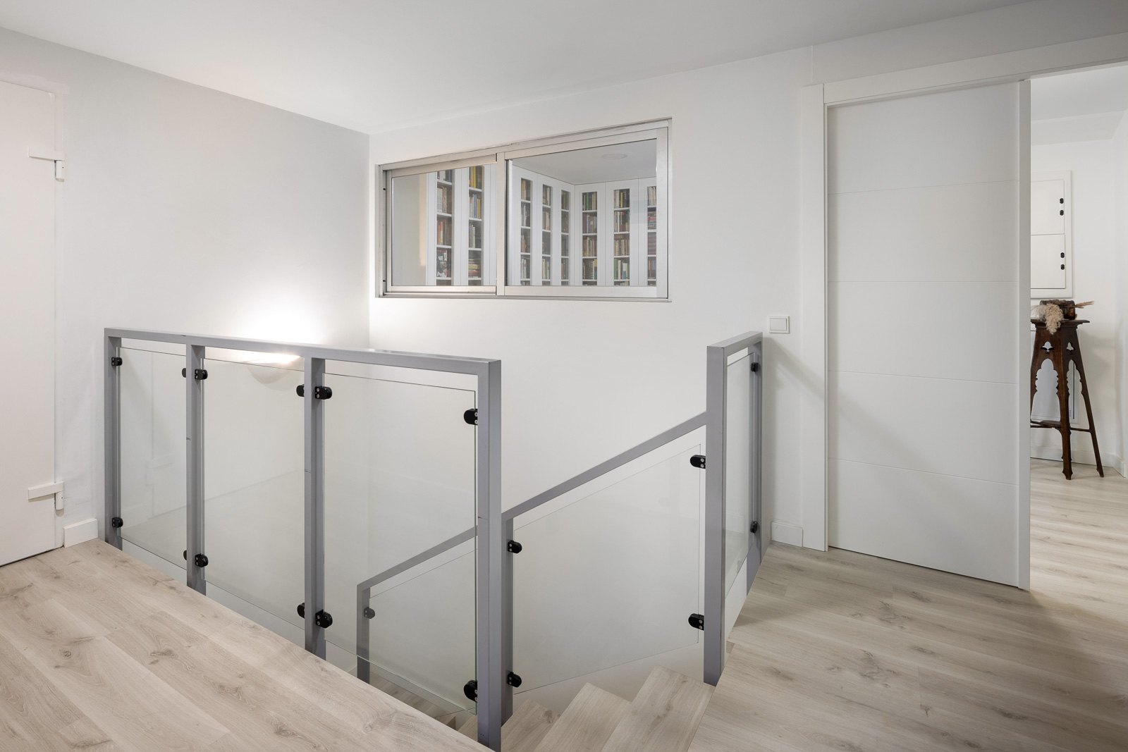 Modern semi-detached house with splendid views and an excellent location