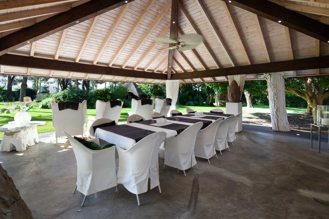 Stunning second-line beach villa in Paraíso Barronal, Estepona
