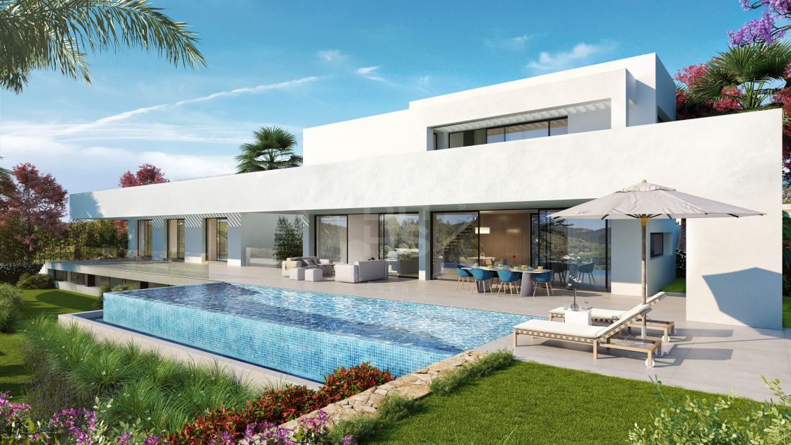 Spectacular brand-new villa located in a closed urbanisation with 24-hour security in Los Flamingos, Benahavís
