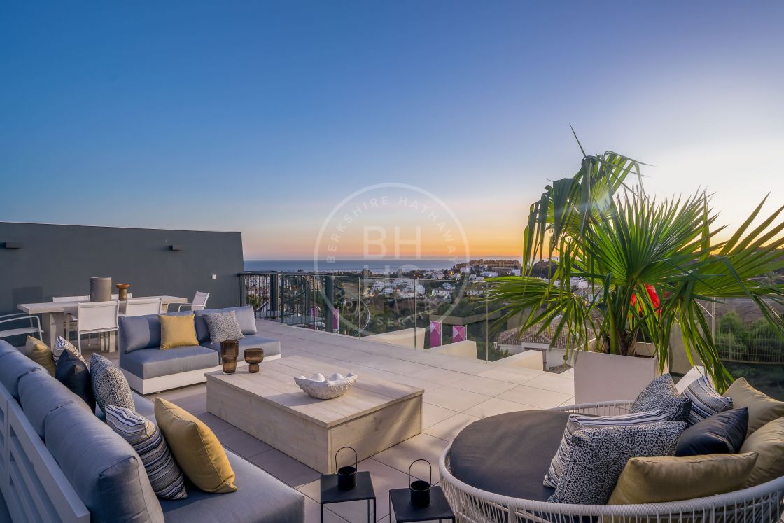 Stunning off-plan penthouse on the New Golden Mile, Estepona