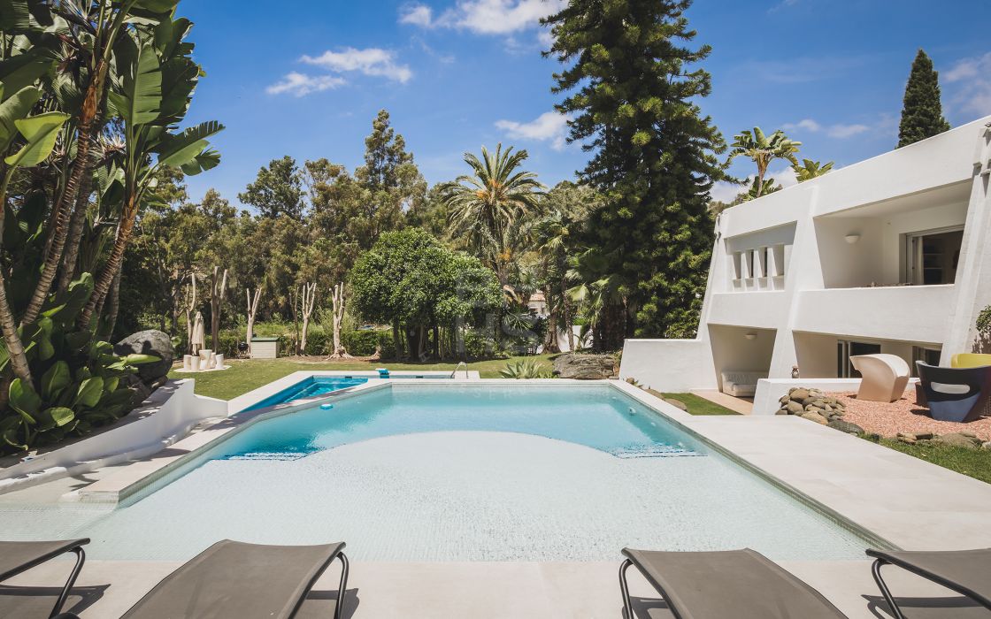 Villa in La Cerquilla, Nueva Andalucia