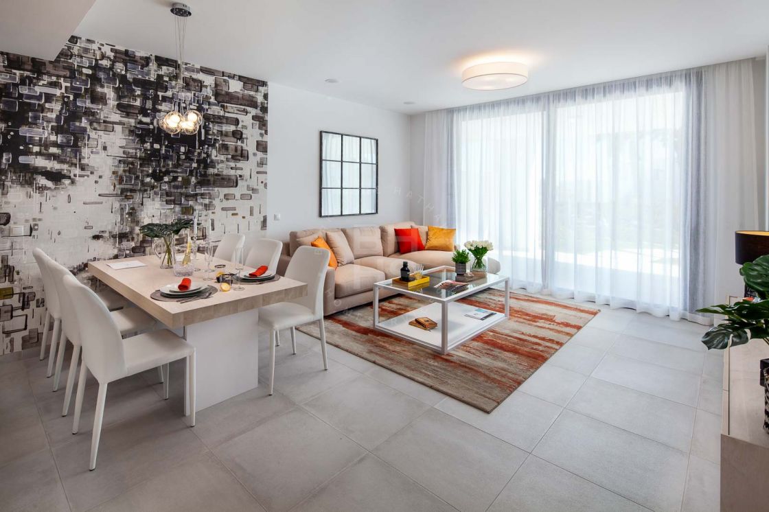 Brand-new 3-bedroom duplex penthouse in a new development on the New Golden Mile
