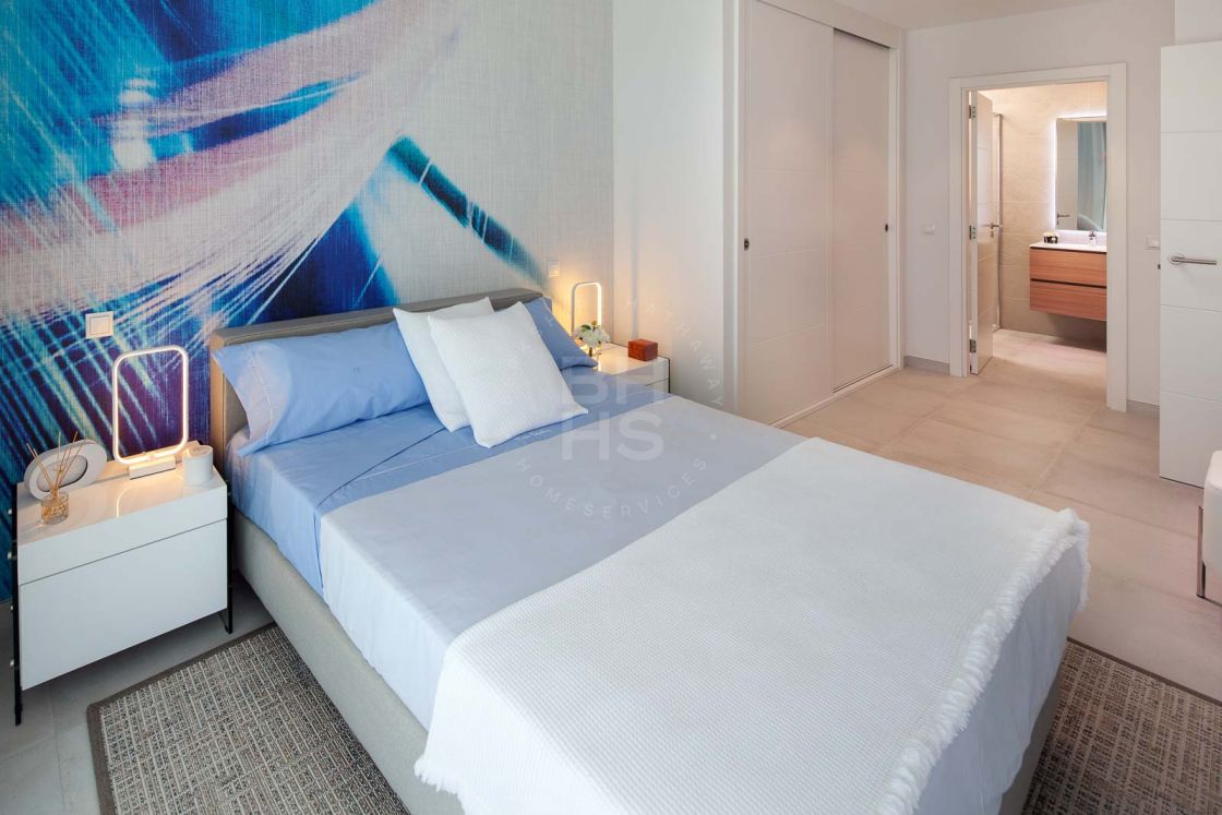 Brand-new 3-bedroom duplex penthouse in a new development on the New Golden Mile
