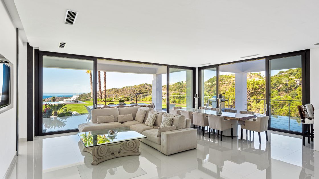 Newly built contemporary mansion with indoor pool and breathtaking coastal views in La Zagaleta