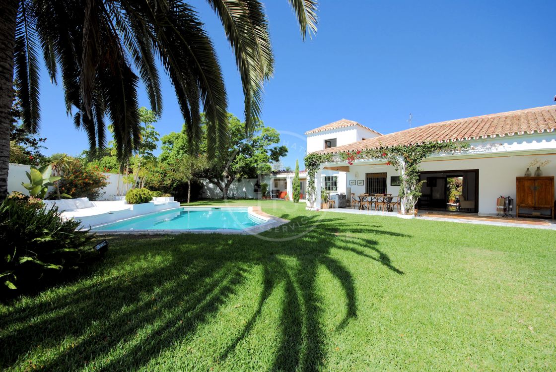 Villas for rent in Estepona