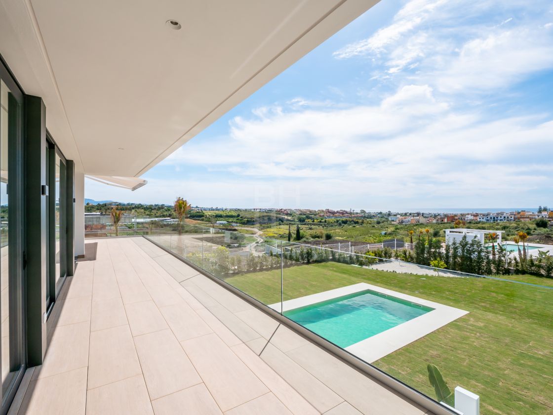 Outstanding brand-new south-facing villa with great sea views close to all amenities on the New Golden Mile