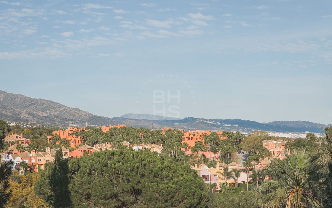 Exclusive listing: Cosy apartment in a sought-after location walking distance to Puerto Banús