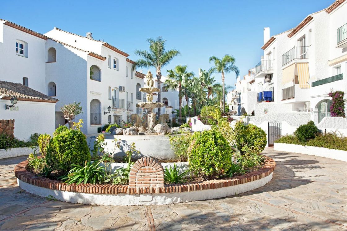Investment opportunity! Competitively priced apartment in Benavista, on the New Golden Mile