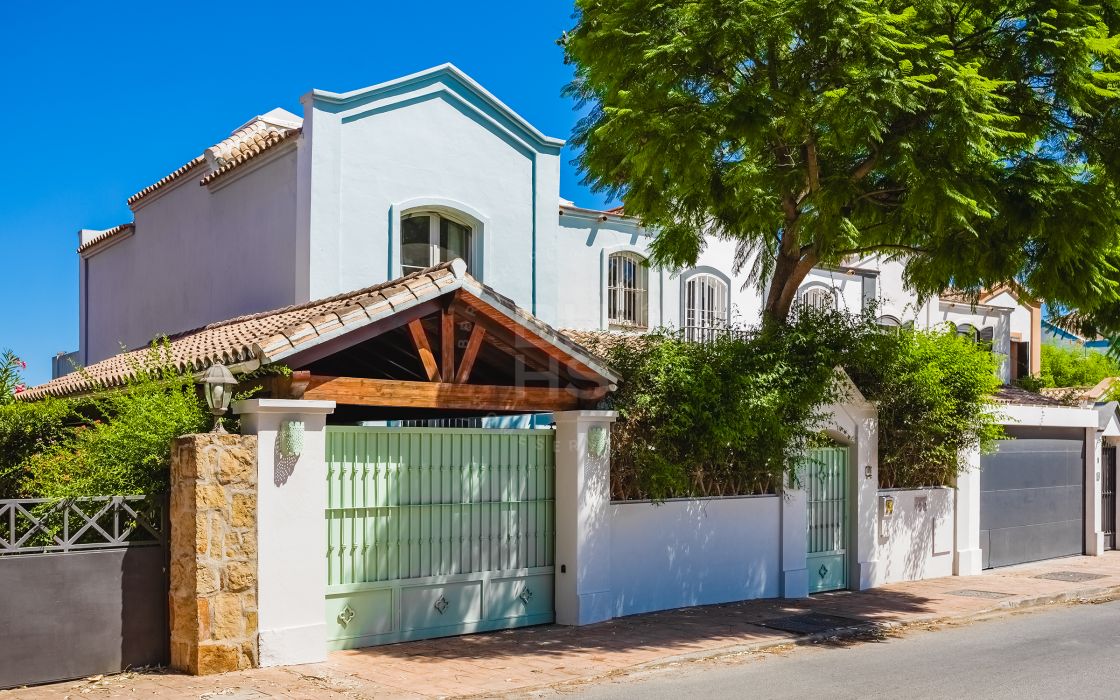 Villas for sale in Guadalmina Alta, San Pedro de Alcantara
