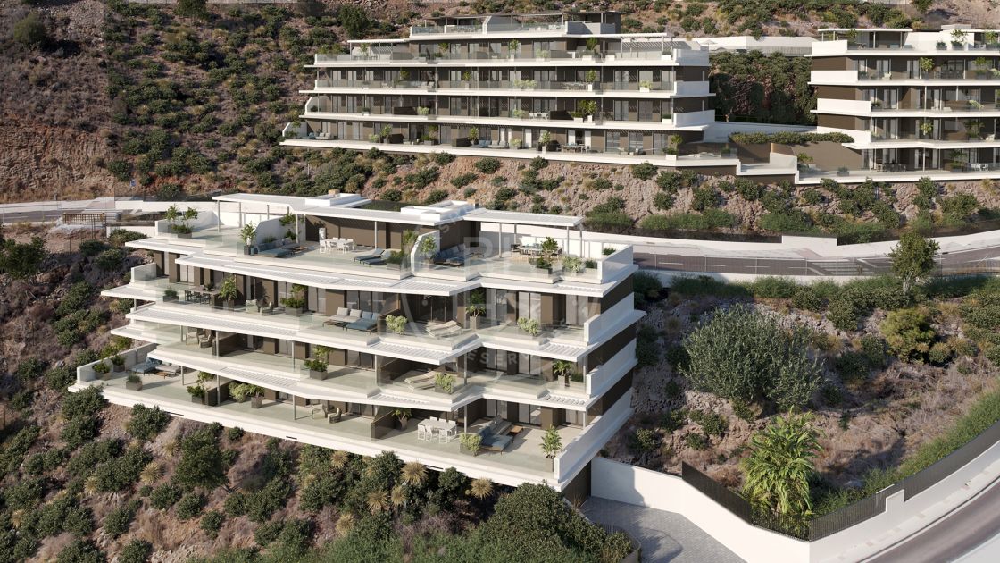Off-plan ground-floor apartment in a complex with sea views in Rincón de La Victoria, East Málaga