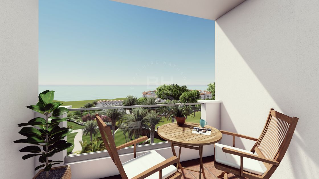 Resort complex of fully renovated apartments with sea views in Manilva