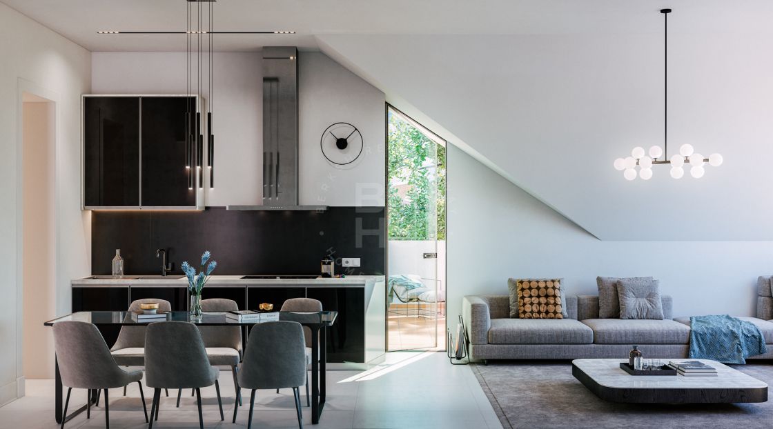 Exceptional ground-floor duplex with sea views in one of the most prestigious areas of Málaga