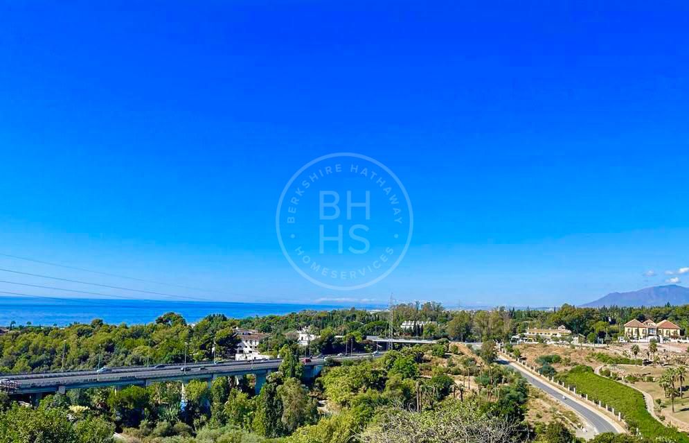 Modern villa in an off-plan development of only 8 luxury homes next to Marbella centre and the beach