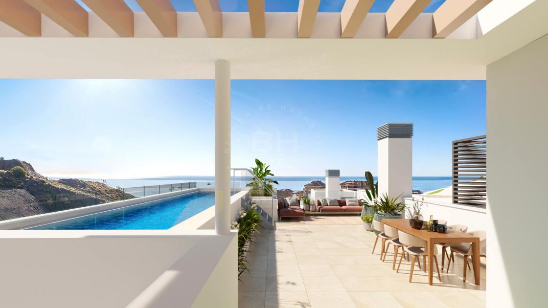 Contemporary penthouse apartment with sea views in a privileged location close to everything