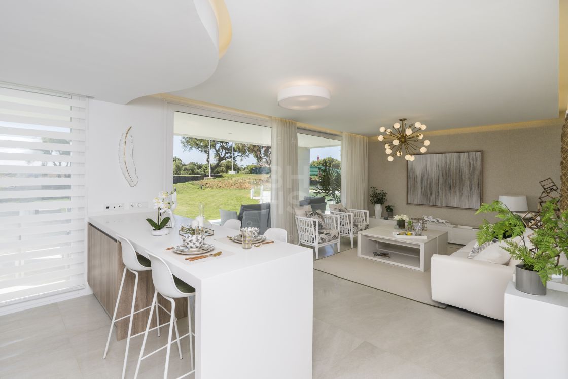 New duplex penthouse with panoramic sea and golf views next to Sotogrande