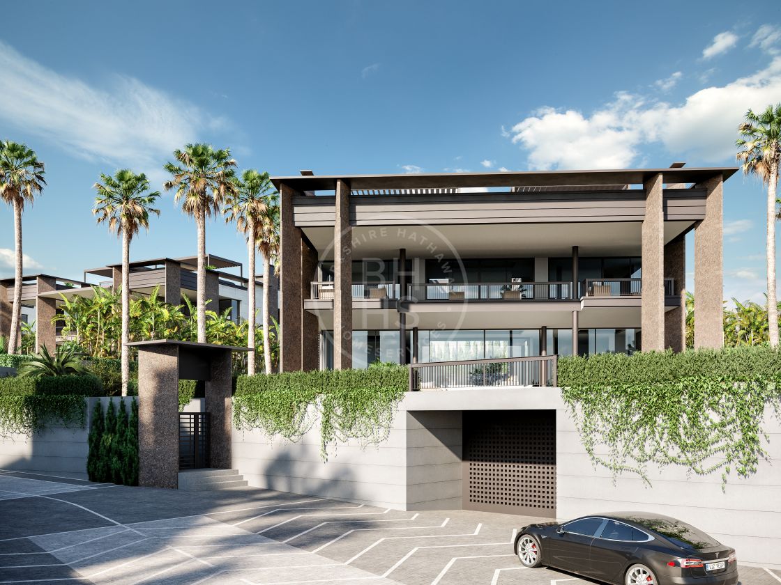High-end brand-new villa in a prestigious gated community walking distance to Puerto Banús