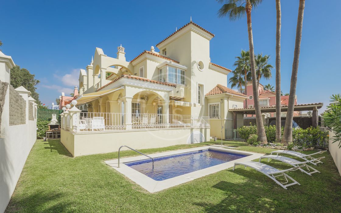 Semi Detached Villas for sale in Marbella - Puerto Banus