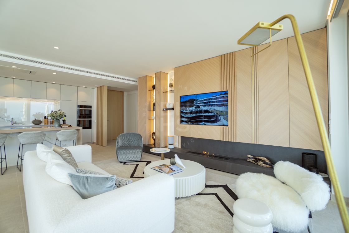 Imposing 4-bedroom duplex penthouse in a new development in La Quinta enjoying breathtaking views