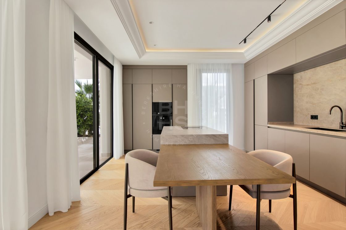 Exquisite off-plan villa in a prestigious residential area o Marbella’s Golden Mile