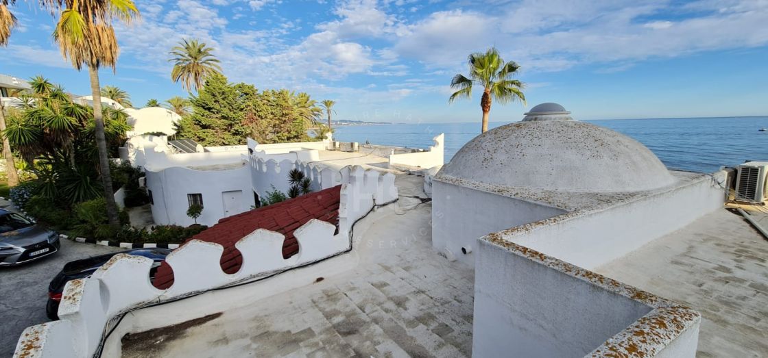 Unique beachfront villa set in Marbella's most desirable area, the Golden Mile