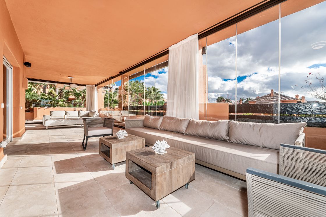 Immaculate huge apartment in Sierra Blanca