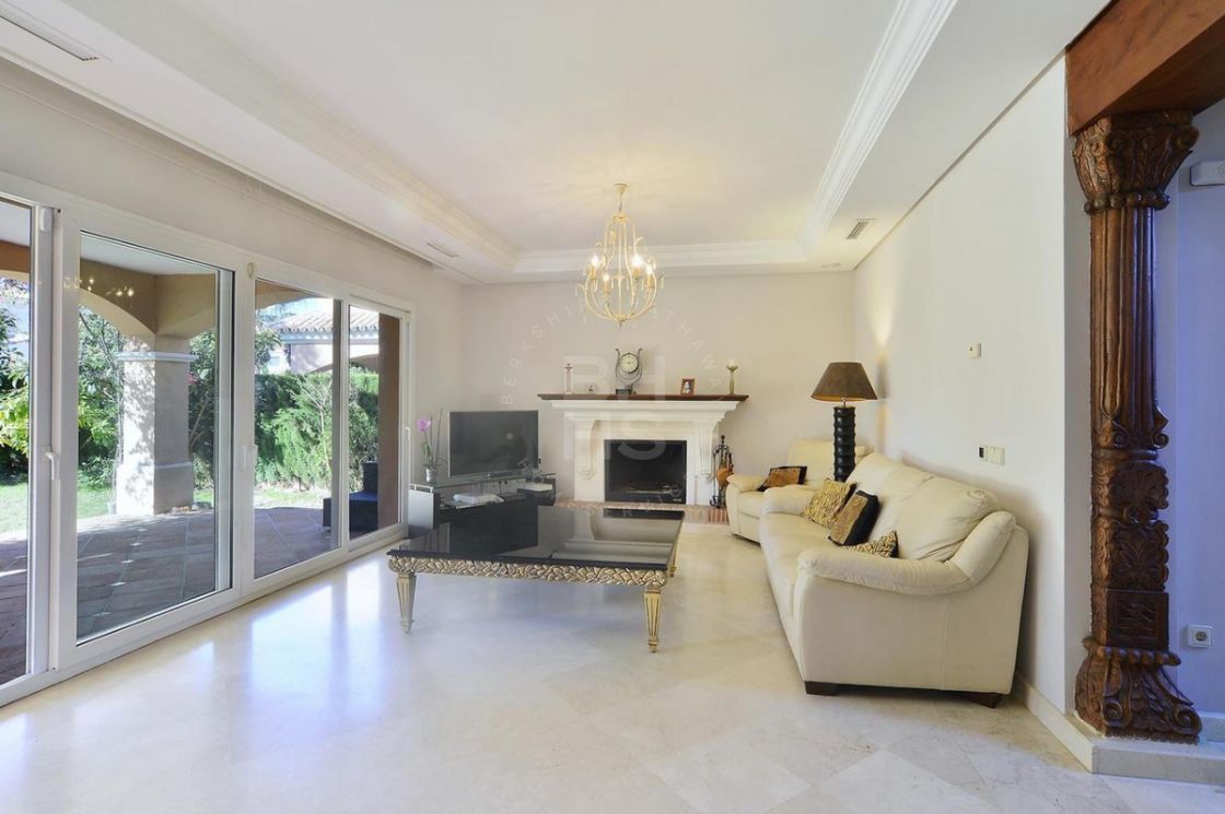 Wonderful Mediterranean-style villa in the heart of the Golf Valley