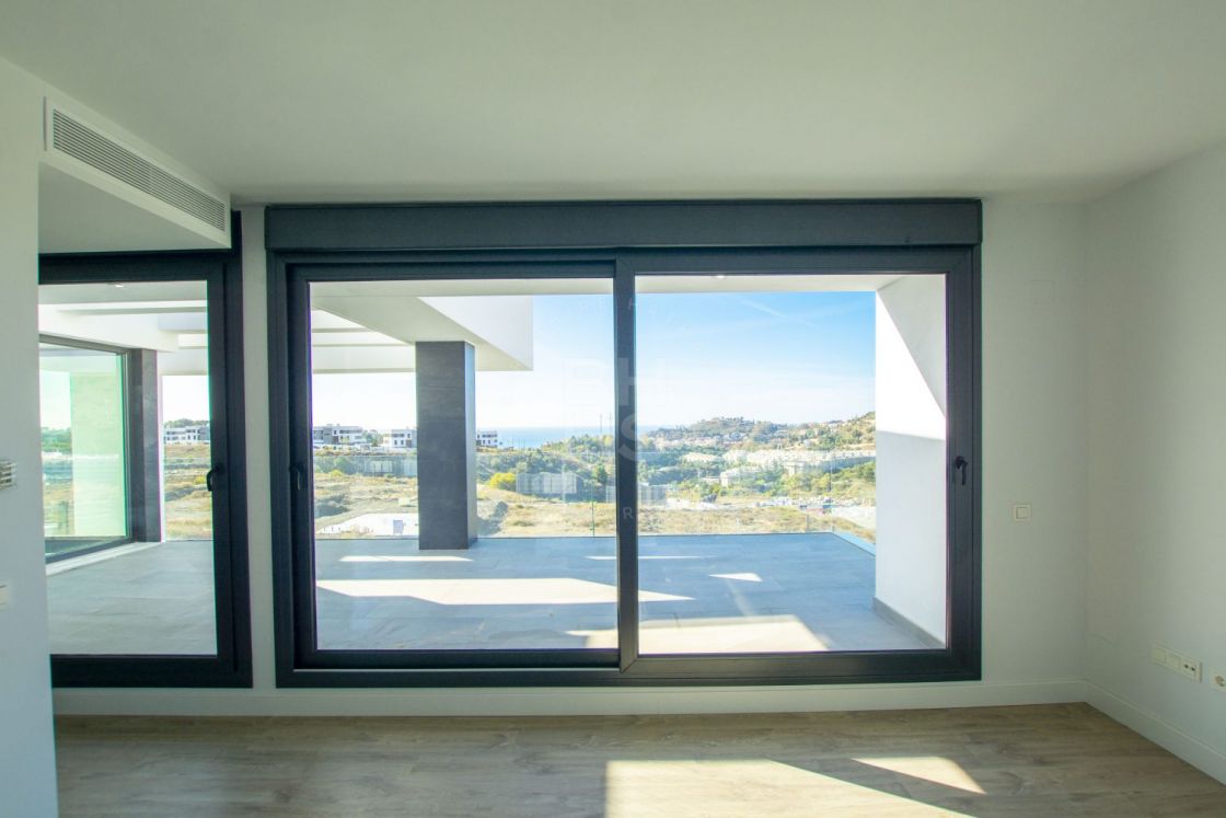 Modern off-plan villa in a boutique development in a prime location in east Málaga