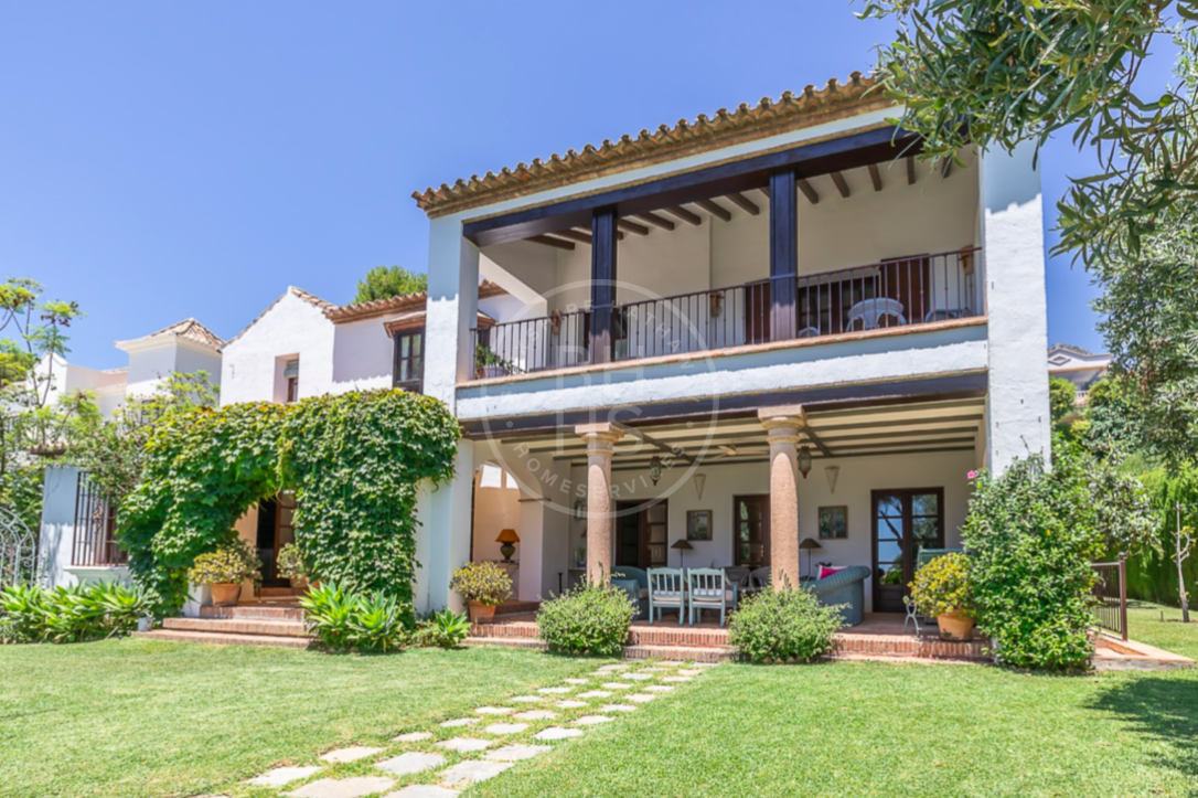 Traditional Andalusian-style villa in Sierra Blanca, one of the most prestigious gated complexes on the Golden Mile