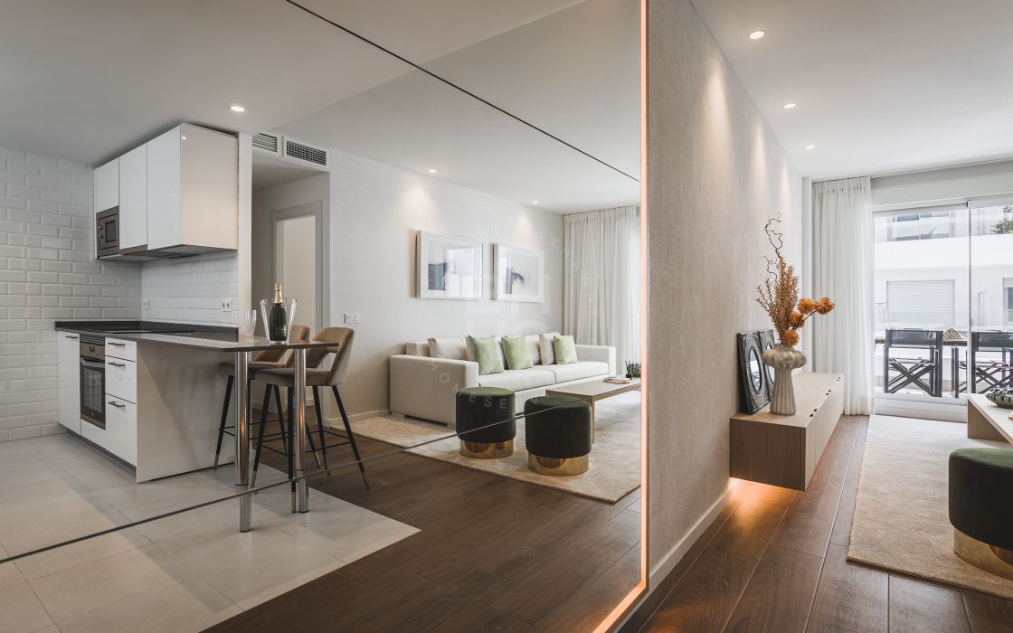 Brand-new 2-bedroom second floor apartment in Jardines de Guadaiza - La Campana