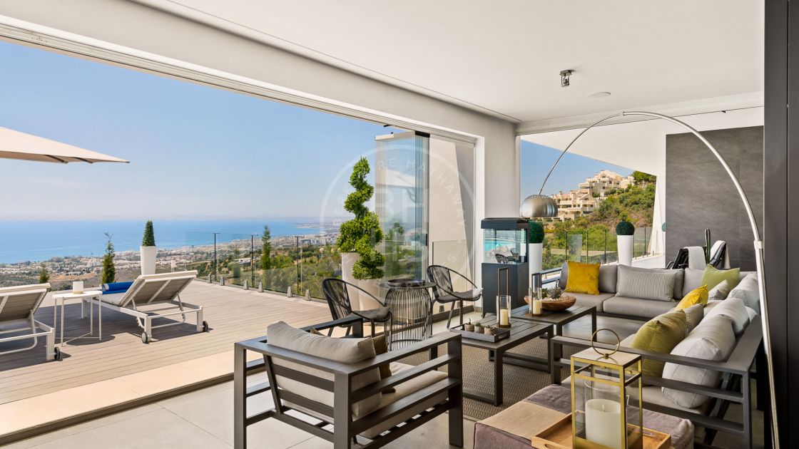 Modern recently built villa offering truly one of the best panoramic views to the coast