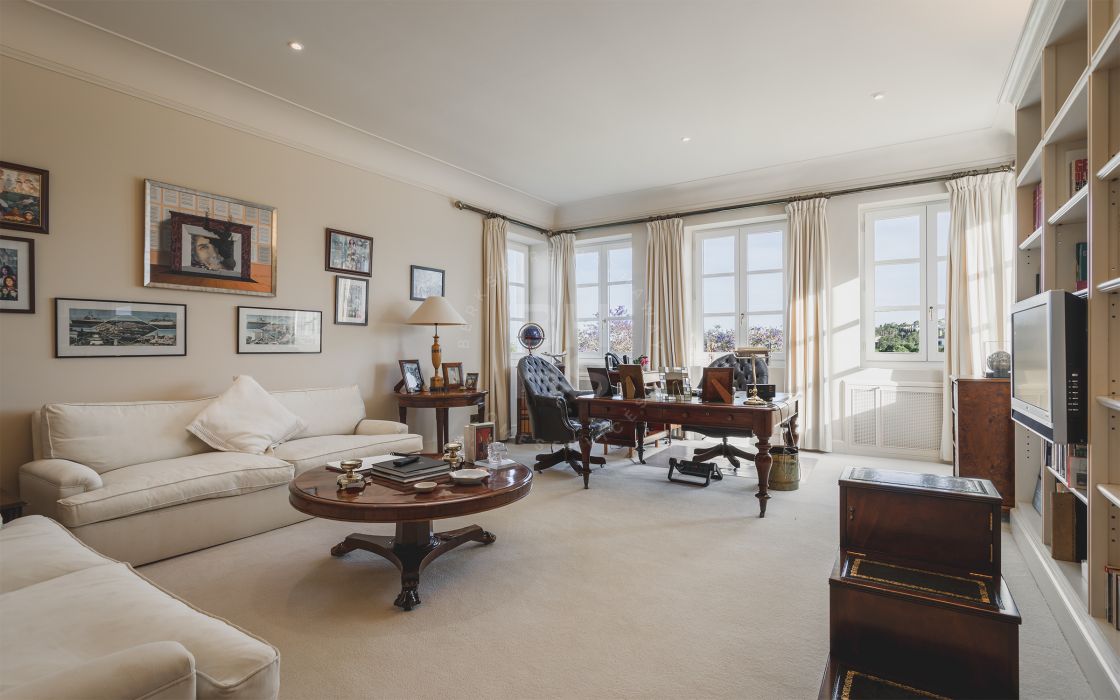 Exclusive listing: Extraordinary frontline golf residence in Altos de Valderrama, Sotogrande