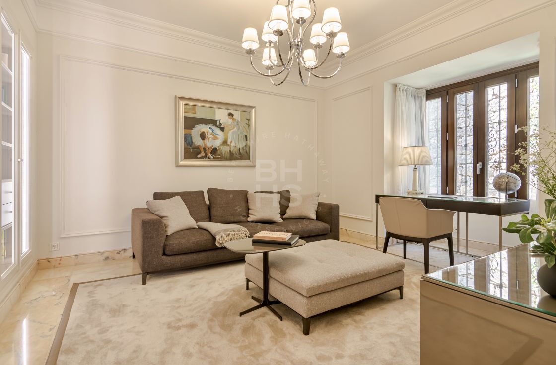 Elegant villa with traditional Andalusian touches in Sierra Blanca, one of the most prestigious complexes on the Golden Mile