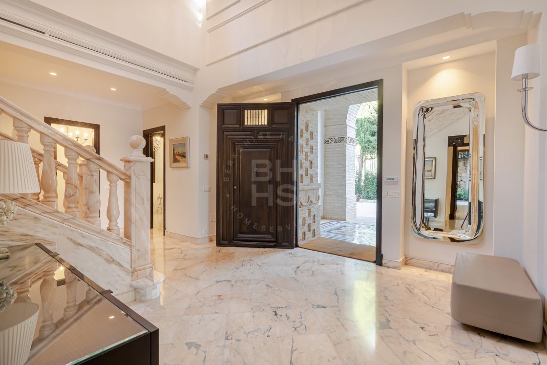 Elegant villa with traditional Andalusian touches in Sierra Blanca, one of the most prestigious complexes on the Golden Mile