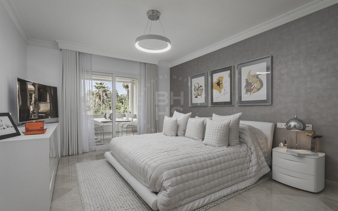 Stylish and spacious home in one of the most desirable developments of Nueva Andalucia, Las Alamandas.