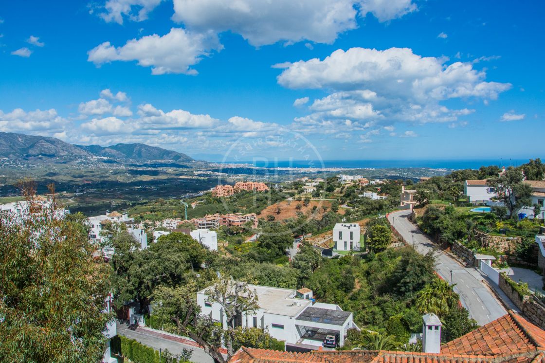Properties for sale in Marbella East